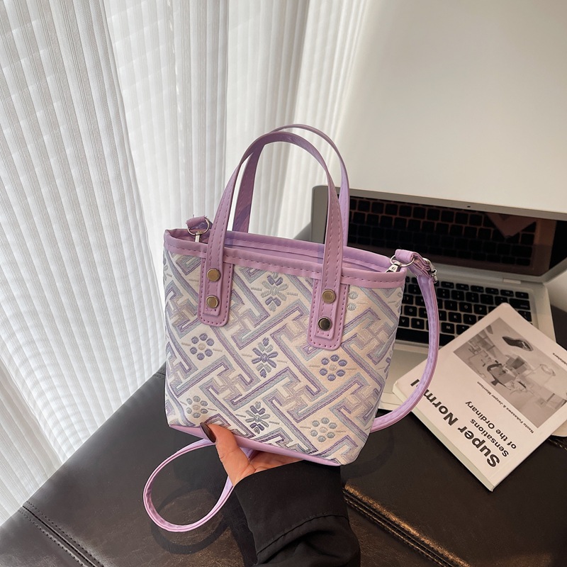 2025 Casual Trendy Women's One-Shoulder Crossbody Bucket Bag Autumn New Elegant Minimalist Fashion - Image 3