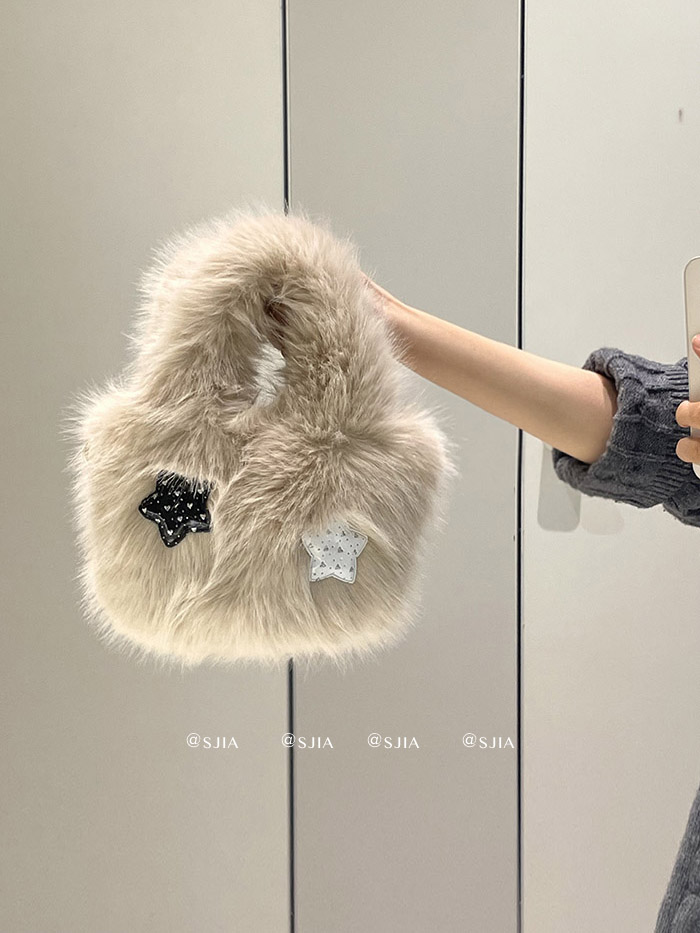 Winter Fuzzy Star Handheld Bucket Bag