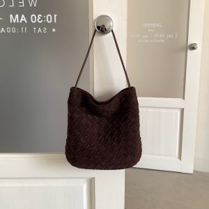 MBH Top Grain Nubuck Leather Handwoven Bucket Bag Retro Winter Crossbody Shoulder Bag