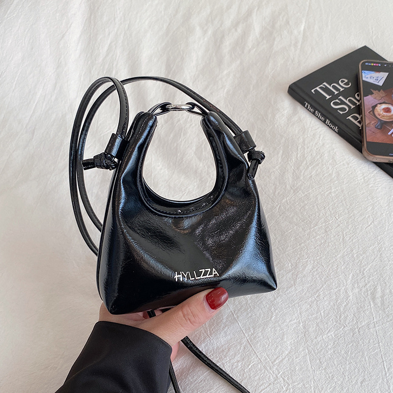 Women's Solid Color Dumpling Handbag 2026 Spring Crossbody Bag