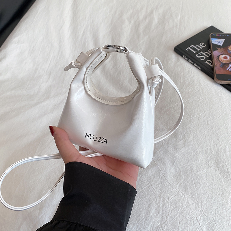 Women's Solid Color Dumpling Handbag 2026 Spring Crossbody Bag - Image 3