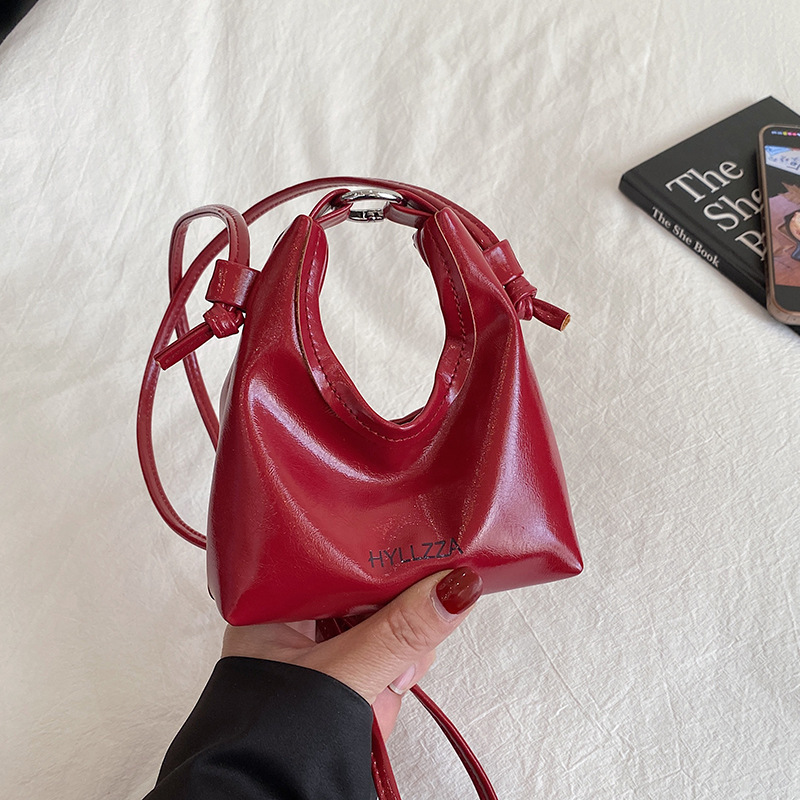 Women's Solid Color Dumpling Handbag 2026 Spring Crossbody Bag - Image 4